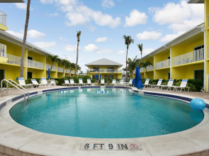 Sandpiper Gulf Resort