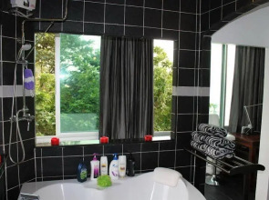 Karon Cliff Contemporary Boutique Bungalows