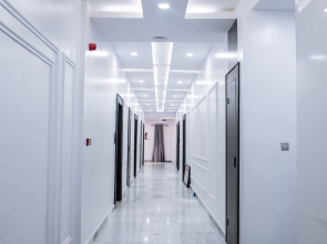 Robertware Hotel and Suites