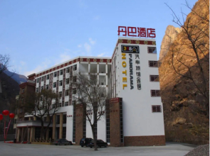 Express 318 Motel Dan Ba