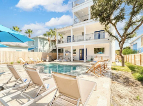 Sunfish Elegance by Avantstay Beach Access at an Indoor/outdoor Paradise