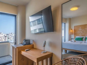 HOM54 Luxury Suites
