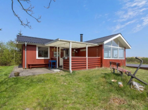"Ingold" - 50m from the sea in NE Jutland
