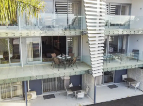 Paihia Beach Front 2 bedroom Apartment