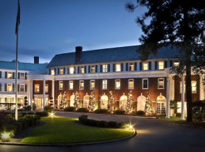 Mid Pines Inn & Golf Club