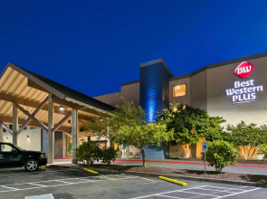 Best Western Plus Silverdale Beach Hotel