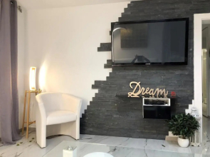 Fabulous Lakeside Family Apartment | 4 Rooms