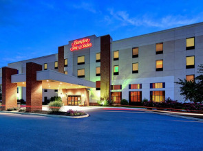 Hampton Inn & Suites Harrisburg/North