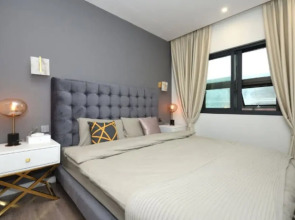 Old Beach Hongkong Style Apartment