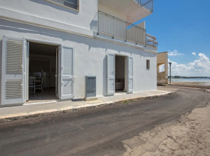 Viva Seaview Apartments