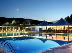 Pineto Beach Village  Camping