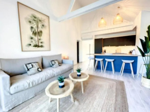 Kalina, beautiful duplex 100m from Orient Bay beach with swimming pool