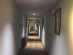 7 Days Inn Lhasa Ali Shanxi Road