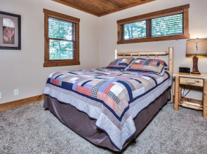 White Pine - Serenity Bay Resort 3 Bedroom Cabin