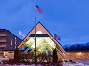 Holiday Inn Marquette by IHG