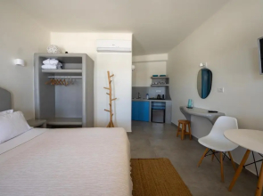 Akrorama Villa & Suites