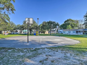 1/2 Mi to Ocean: Surfside Beach Resort Home