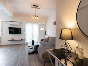 Sea Breeze Suite Next to Flisvos Marina