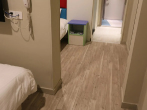 Shanghai xiannuo luxury hotel