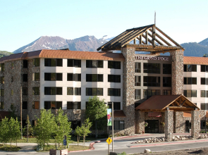 Grand Lodge by Crested Butte Lodging