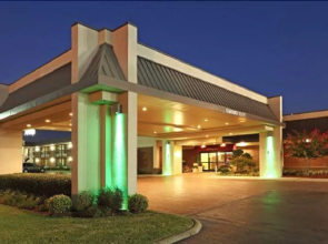 Haven Hotel By OYO Jonesboro University Area