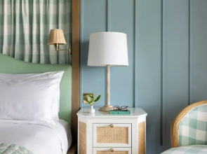 The Dunlin, Auberge Collection