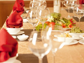 Liberty Hotel Saigon Parkview