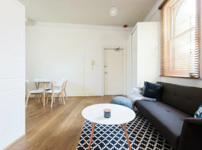 DH538 Refurbished Art Deco Gem