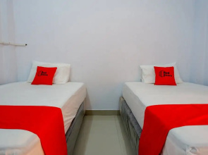Hotel Surya Wisata by RedDoorz
