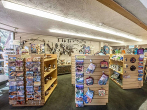 Quality Inn View of Lake Powell - Page