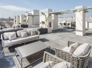 Livensa Living Studios Valencia Marina Real