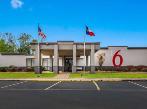 Motel6 Henderson, Tx