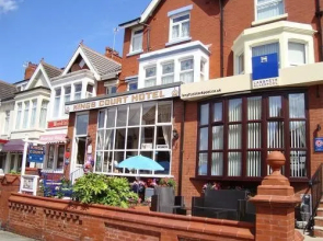 The Kings Court Hotel