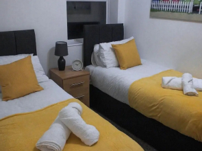 Family-friendly 3-bed House in Swansea