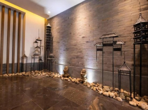 Laoshan Academy hotel