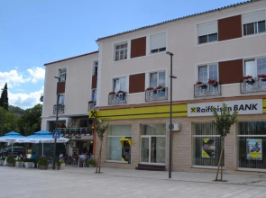 Funky Guest House & Adventures