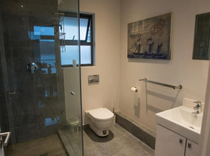 uSHAKA WATERFRONT - PENTHOUSE PLUSH PERFECTION