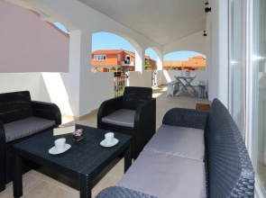 Modern Apartment With Big Roofed Terrace Garden Sun Shower 200M From The Sea