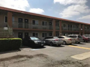 Golden Bear Inn