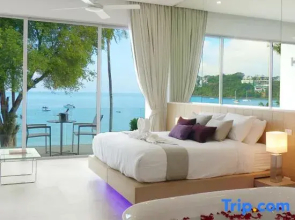 FREE $900 Daily Lux Pack - 10-Bed Beachfront Villa