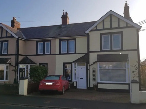 Ugiebrae House