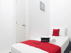 RedDoorz near Liceo De Cagayan University Highschool