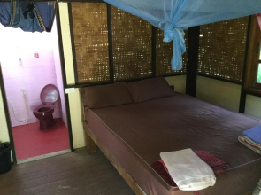 Aow Yai Bungalows