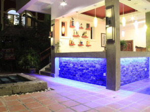 Mekong Angkor Palace Hotel