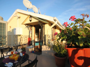 Отель Sultans Royal