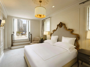 Отель The Plaza