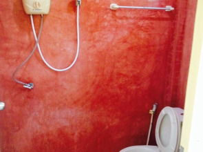 Insook Ko Larn Guesthouse