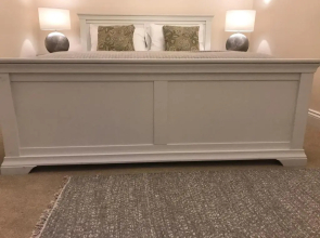 Stracey Road Apartment