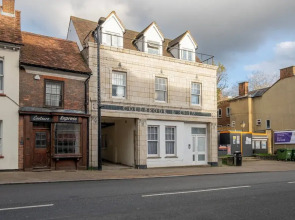 Eastons 1 Bedroom Apt. with Sofa Bed