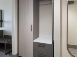 Ramada Plaza by Wyndham Orlando Resort & Suites Intl Drive